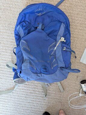 Osprey Women's Tempest 20 Day Pack - Iris Blue - S/M